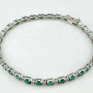 Elegant 18k white solid gold  emerald and diamond tennis Bracelet